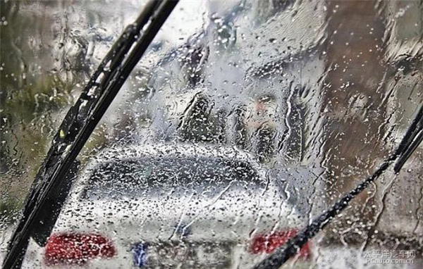 科目二、科目三遇到下雨天應(yīng)該怎樣做？考試順利會(huì)通過(guò)
